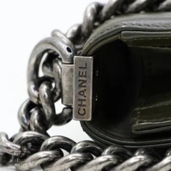 Chanel Green Leather Medium Boy Reverso Bag - Picture 10 of 14